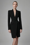 Robe de travail moulante à revers en satin noir