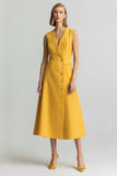 Robe de travail jaune à col en V