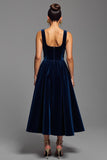Robe de soirée de vacances longue en velours bleu marine à col carré