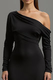 Robe formelle noire à manches longues à une épaule