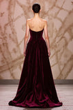Robe de soirée longue en velours rouge foncé avec fente