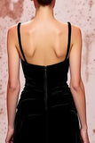 Robe de soirée simple en velours noir à bretelles spaghetti