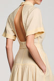 Robe longue de travail abricot à col haut avec ceinture