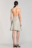Robe courte dos nu en satin gris