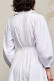 Blanc Simple À Manches Longues Une Robe De Ligne