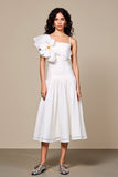 Robe à volants floraux blancs