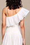 Robe à volants floraux blancs