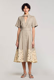 Robe d’invitée de mariage découpée en ligne grise avec ceinture