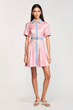 Robe d’invitée de mariage en satin à col polo rose avec ceinture