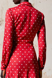 Robe rouge à pois à manches longues