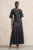 Robe noire à pois à manches courtes A Line