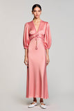 Robe d’invitée de mariage en satin rose fourreau à col en V avec manches