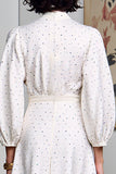 Robe d’invitée de mariée longue à pois blancs