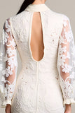 dentelle ivoire fourreau longue robe d’invité de mariage