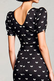 Robe longue d’invitée de mariage en satin noir à col en V avec manches
