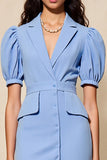 Robe d’invitée de mariage à revers crantés fourreau bleu avec manches