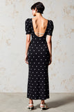 Robe d’invitée de mariée fourreau noir à pois
