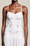 Robe d’invitée de mariage midi blanche avec dentelle