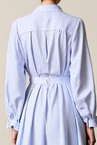 Robe d’invitée de mariée midi rayée bleue