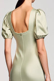 Col bénitier Une ligne Robe d’invité de mariage en satin
