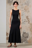 Robe d’invitée longue de mariage en satin noir simple à col rond