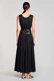 Robe d’invitée longue de mariage simple à col rond noir