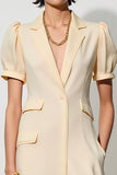 Robe de travail à poches midi à revers châle ivoire avec manches bouffantes