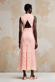Robe longue d’été froncée en dentelle rose à col en V avec fente