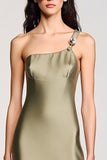 Satin olive une épaule fourreau robe