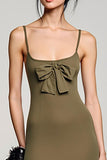 Olive mousseline de soie spaghetti bretelles robe avec nœud papillon