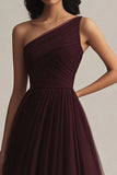 Robe de soirée en tulle bordeaux à une ligne