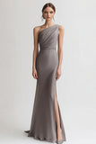 Robe de soirée fourreau gris à une épaule avec fente