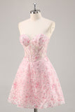 Corset rose Une robe de balle sans bretelles avec appliques