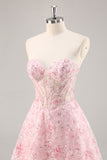 Corset rose Une robe de balle sans bretelles avec appliques