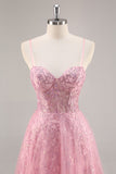 Corset rose scintillant Une robe longue de bal