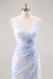 Robe longue de demoiselle d’honneur en mousseline de soie froncée florale bleue avec fente