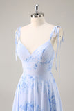 Mousseline de soie bleue Floral Une ligne longue robe de demoiselle d’honneur avec volants