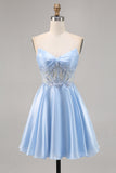 Robe courte de bal sans bretelles bleu clair avec paillettes
