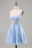 Robe courte de bal sans bretelles bleu clair avec paillettes