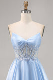 Robe courte de bal sans bretelles bleu clair avec paillettes