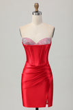 Robe de bal corset perlée sans bretelles moulante rouge avec fente