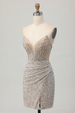 Robe de retour à la maison sans bretelles argentée à paillettes avec fente