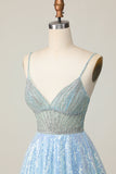 Robe scintillante bleu clair à col en V à paillettes à une ligne de balles