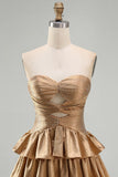 Robe dorée sans bustier à étages découpée à étages avec perles