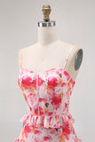 Robe d’invité de mariage longue à volants floral rose avec fente