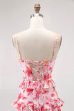Robe d’invité de mariage longue à volants floral rose avec fente