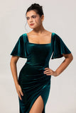 Robe de demoiselle d’honneur en velours vert paon à manches courtes