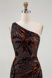 Robe de demoiselle d’honneur noire à une épaule