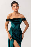 Robe de demoiselle d’honneur en velours vert paon à épaule dénudée avec ceinture