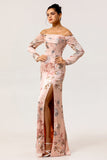 Épaule dénudée Blush Floral Gaine Longue Robe d’invité de mariage avec fente